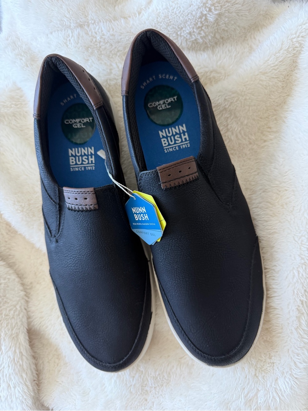 Nunn Bush Black Slip-On Loafers with Brown Trim